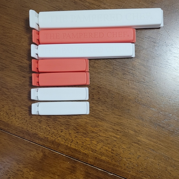 Pampered Chef Twixit Clips - Picture 2 of 3